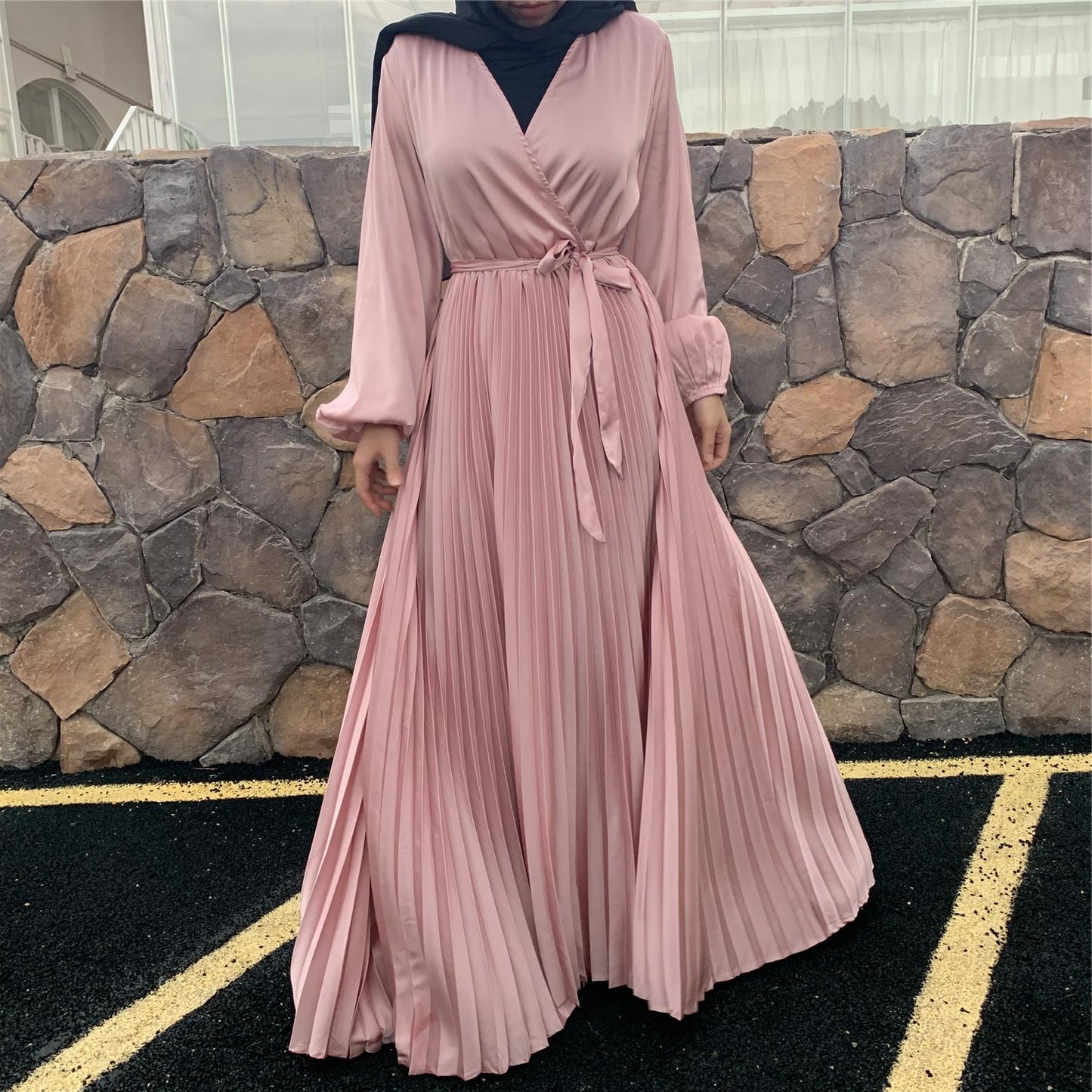 Elegant V-Neck Pleated Hem Maxi Dress