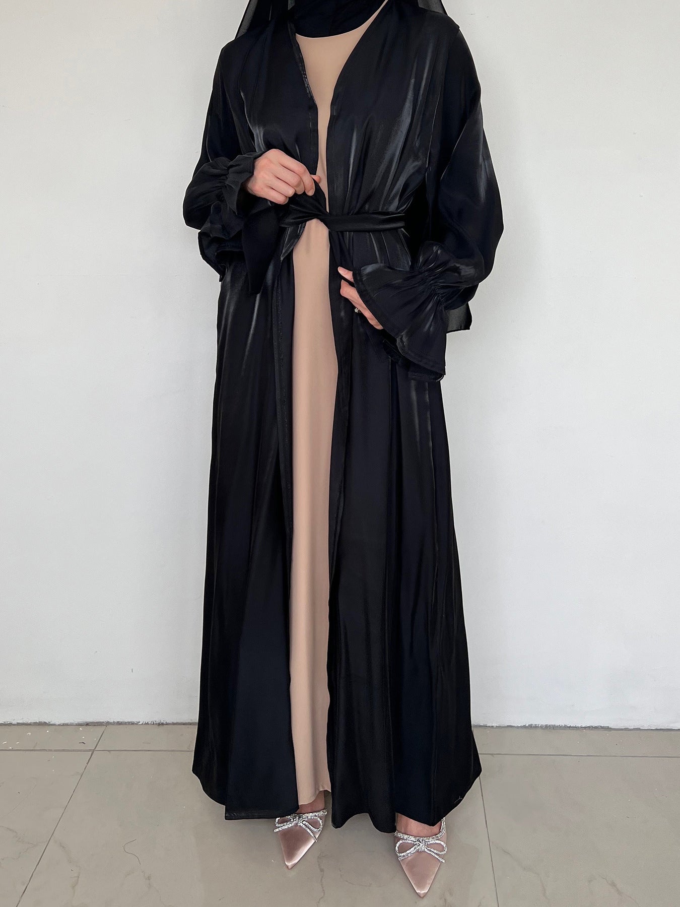 Muslim Abaya cardigan, temperament, long bright silk satin
