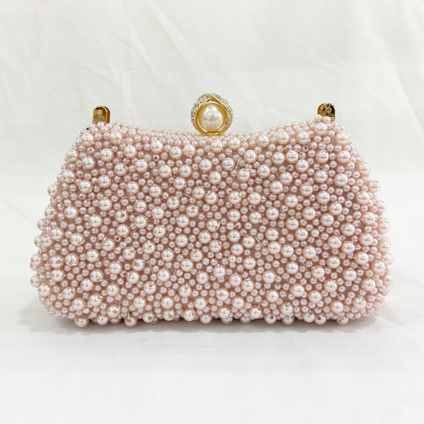 Dazzling Dinner Handbag: A Luxurious Accessory for Memorable Nights