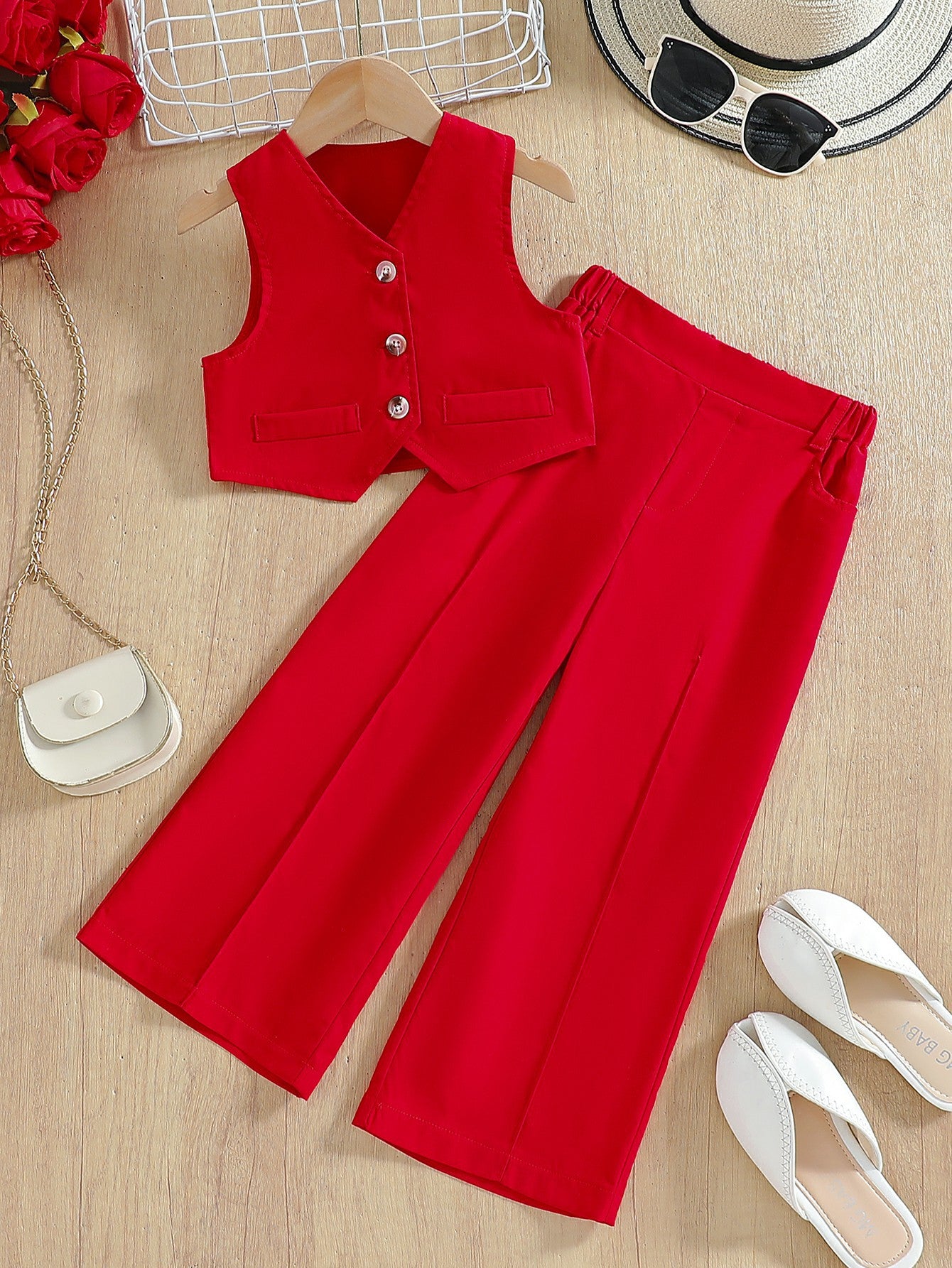 Lila Breeze Girls' 2-Piece Set: Stylish Sleeveless Vest & Trousers.