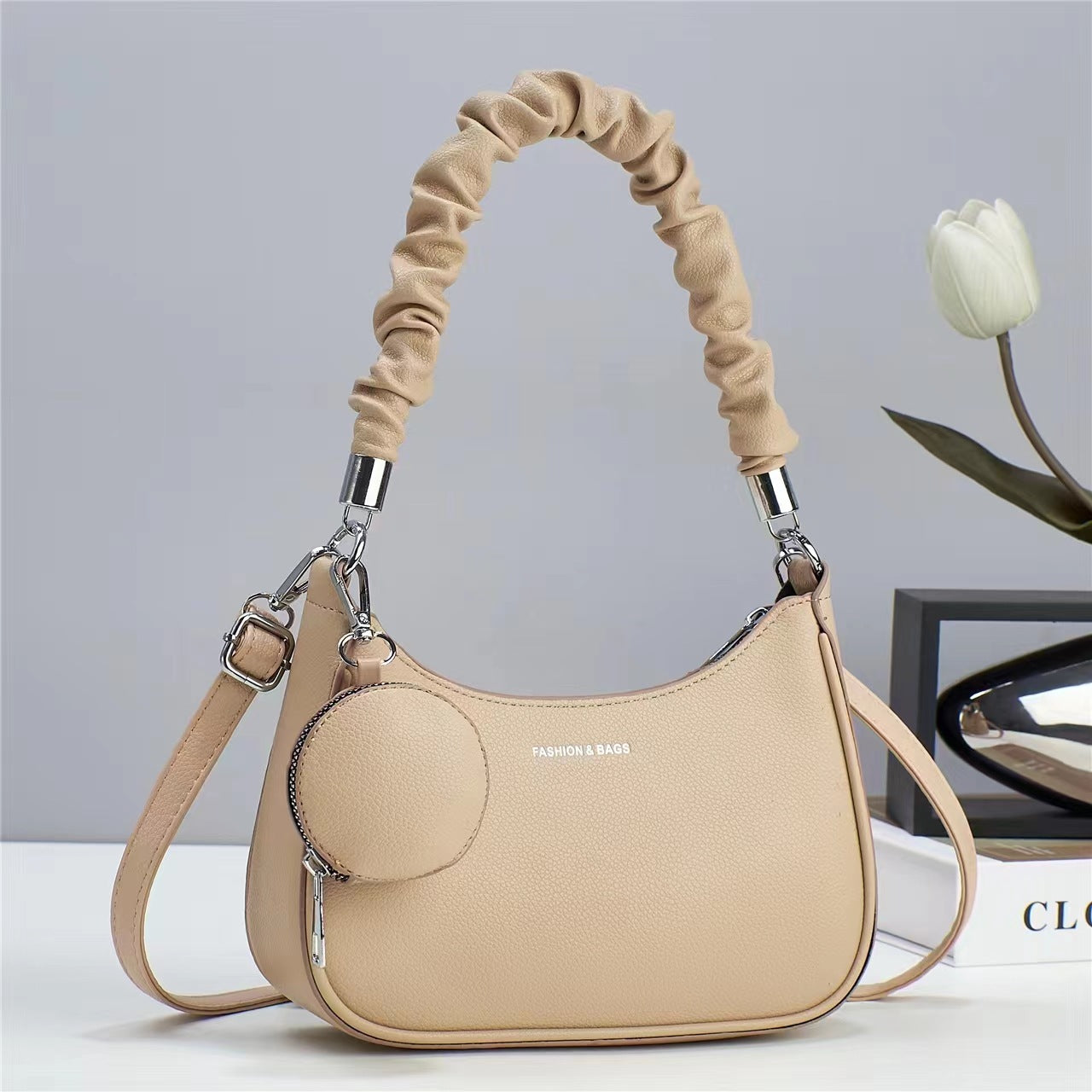 New texture handbag, exquisite atmosphere