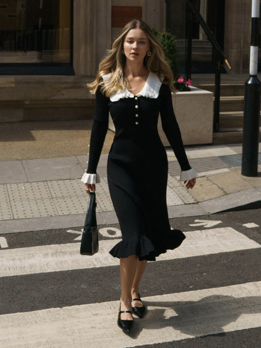 Vintage-Inspired Knitted Dress