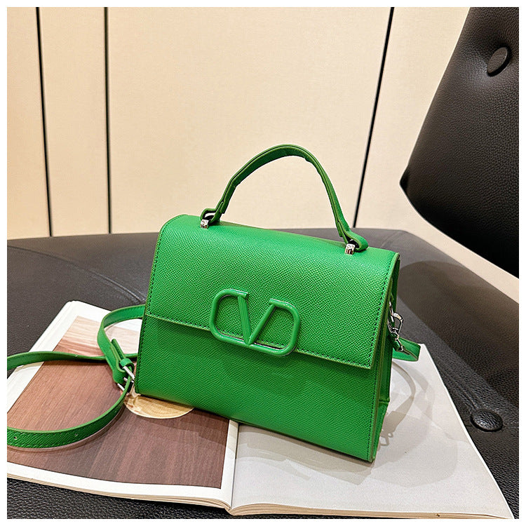 Classic Retro Shoulder Bag