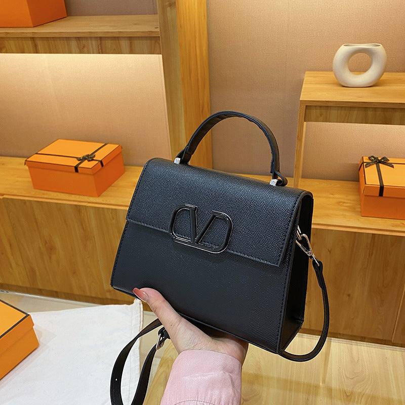 Classic Retro Shoulder Bag