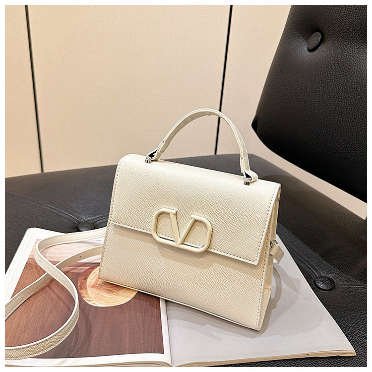 Classic Retro Shoulder Bag