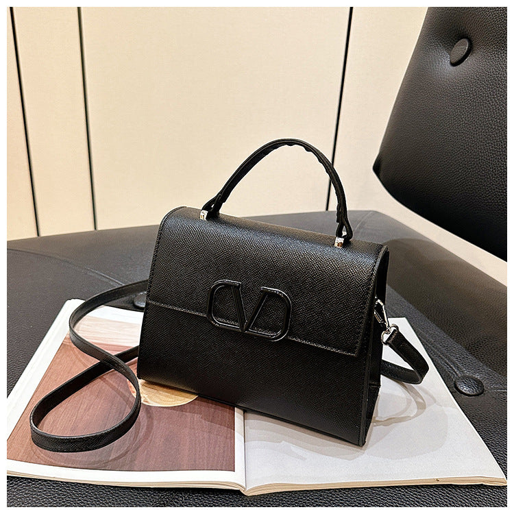 Classic Retro Shoulder Bag