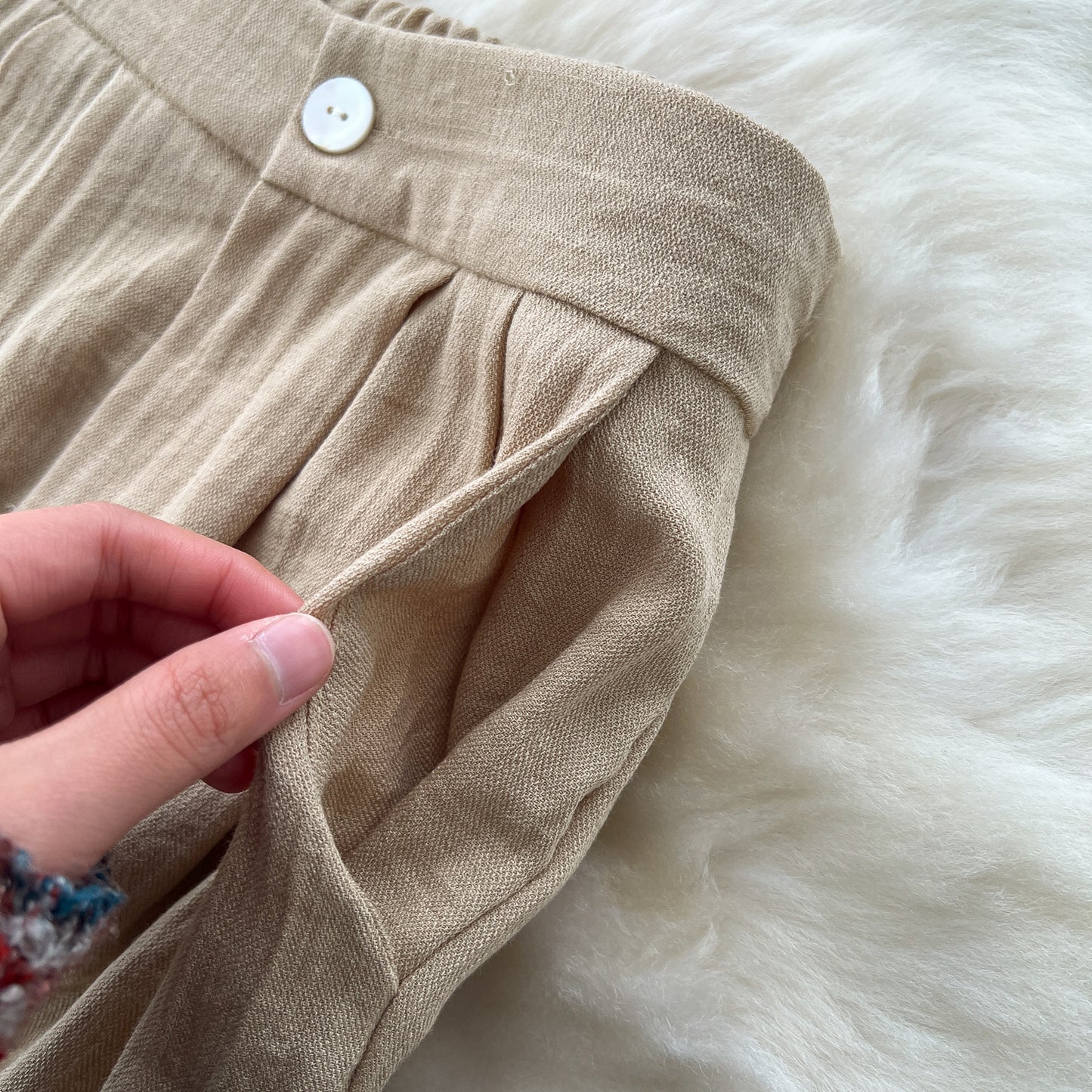Sleeveless Two-Piece Suit