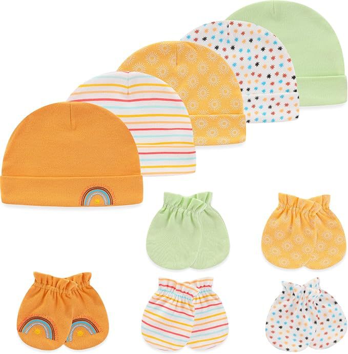 Kiddiezoom Newborn Hat & Gloves Set