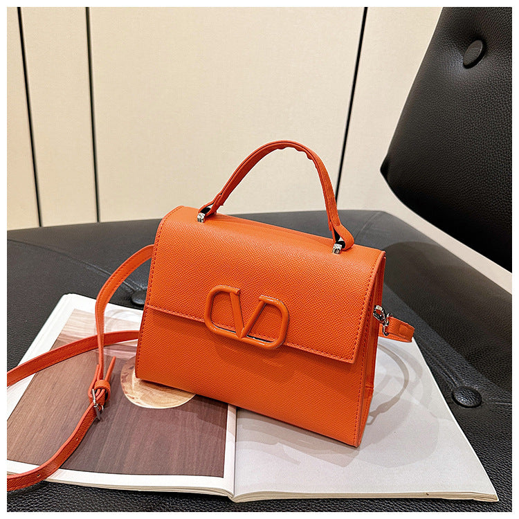 Classic Retro Shoulder Bag