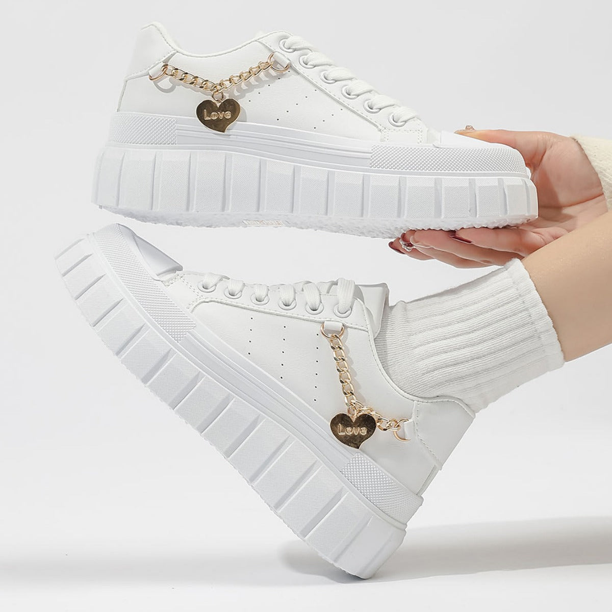 New plus-size women's shoes thick-soled heightened white shoes