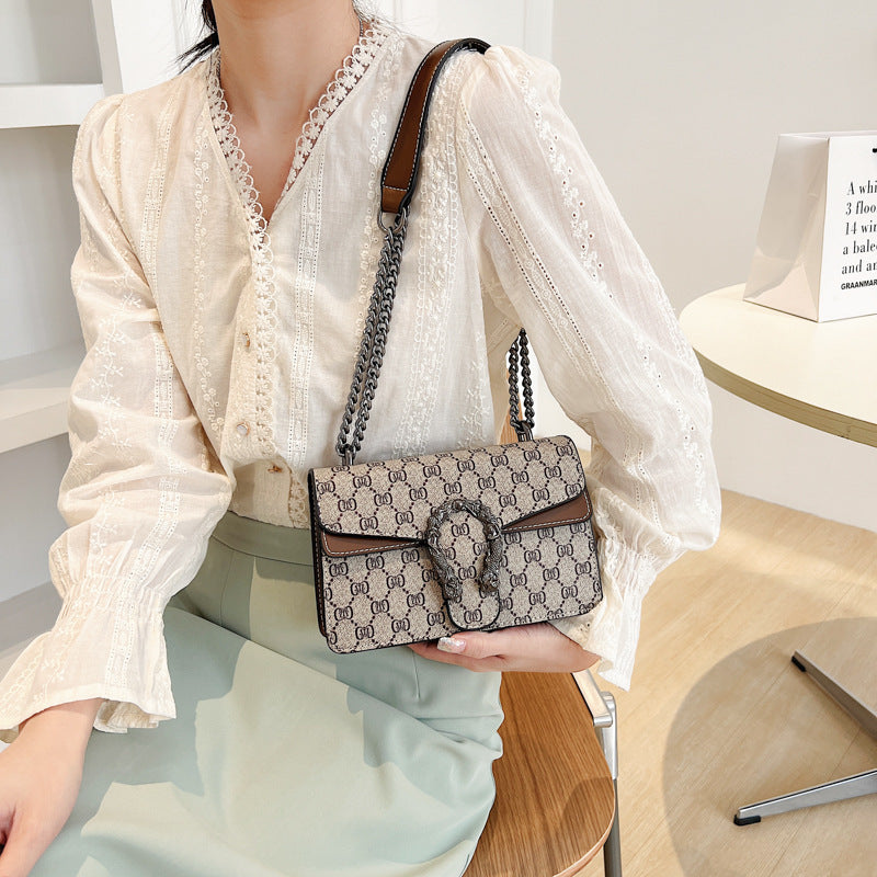 Retro Print Chain Bag