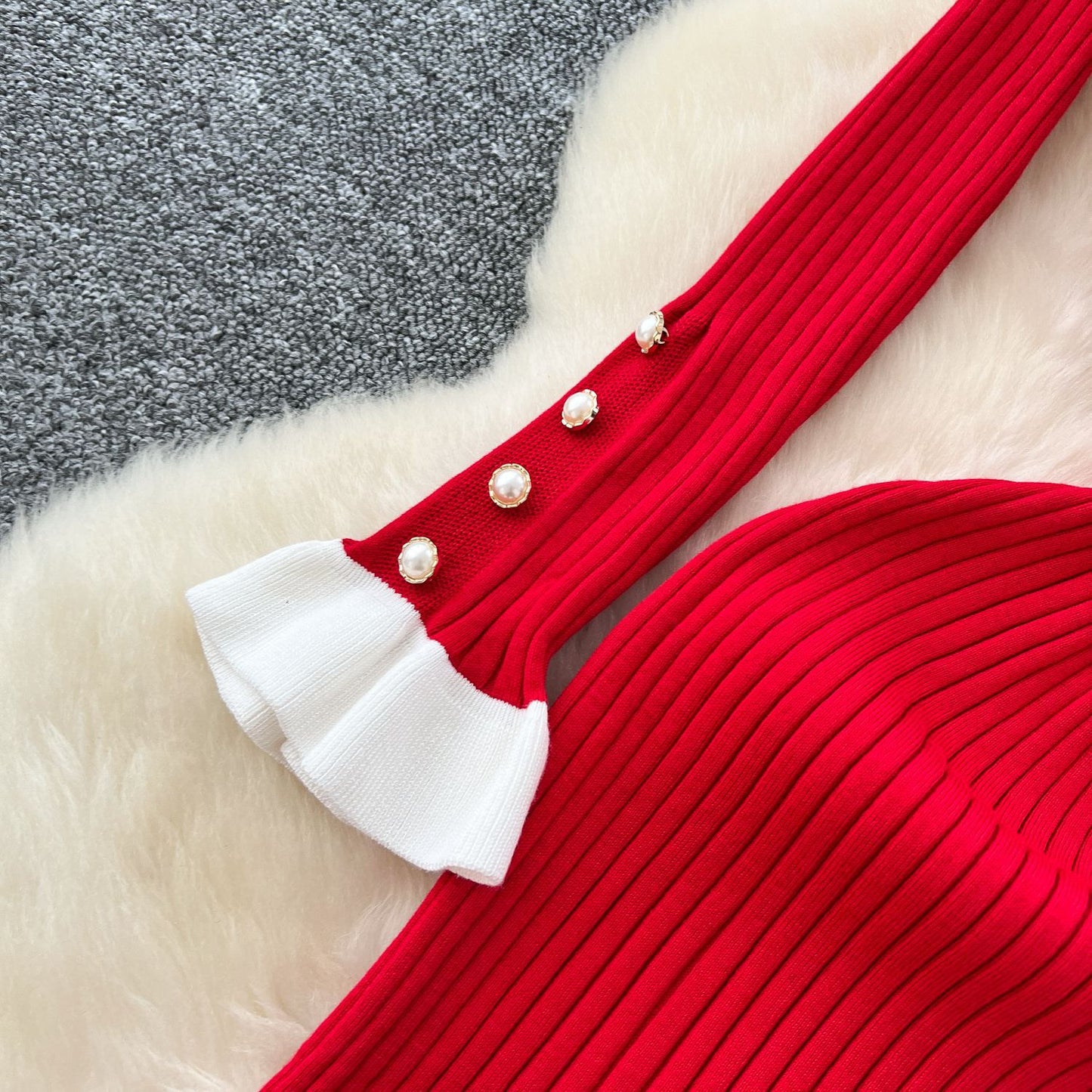Vintage-Inspired Knitted Dress