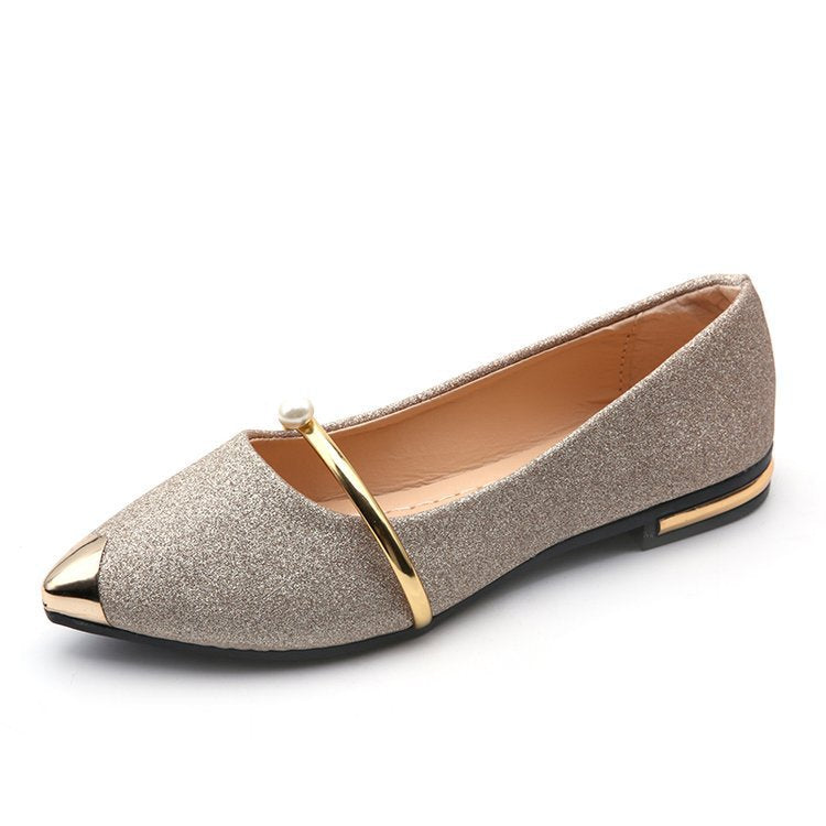 Pointed flat shallow mouth women's shoe