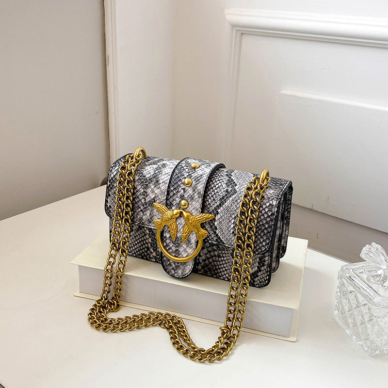 Snake-Pattern Contrast Chain Shoulder Bag