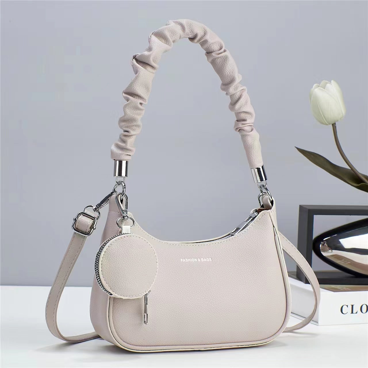 New texture handbag, exquisite atmosphere