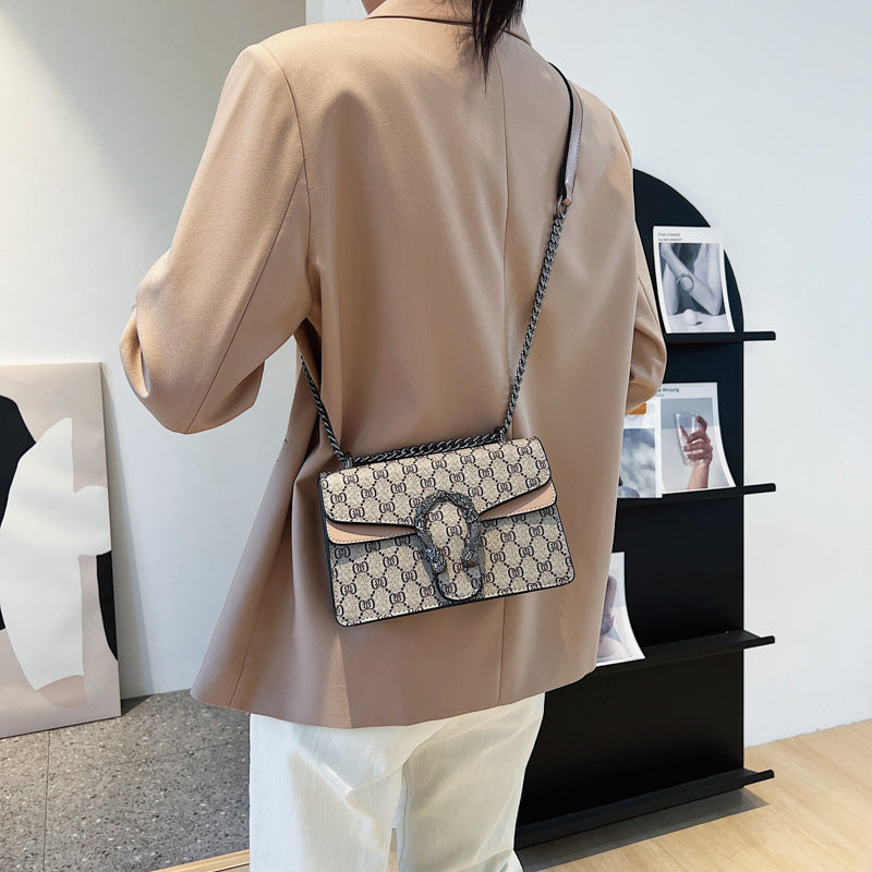 Retro Print Chain Bag