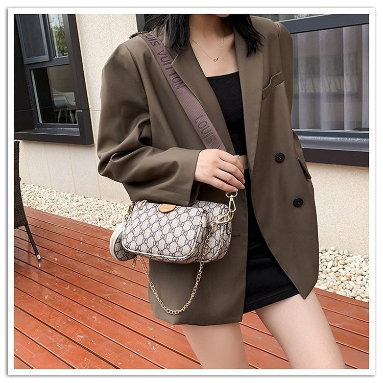 Three-piece set of small bags