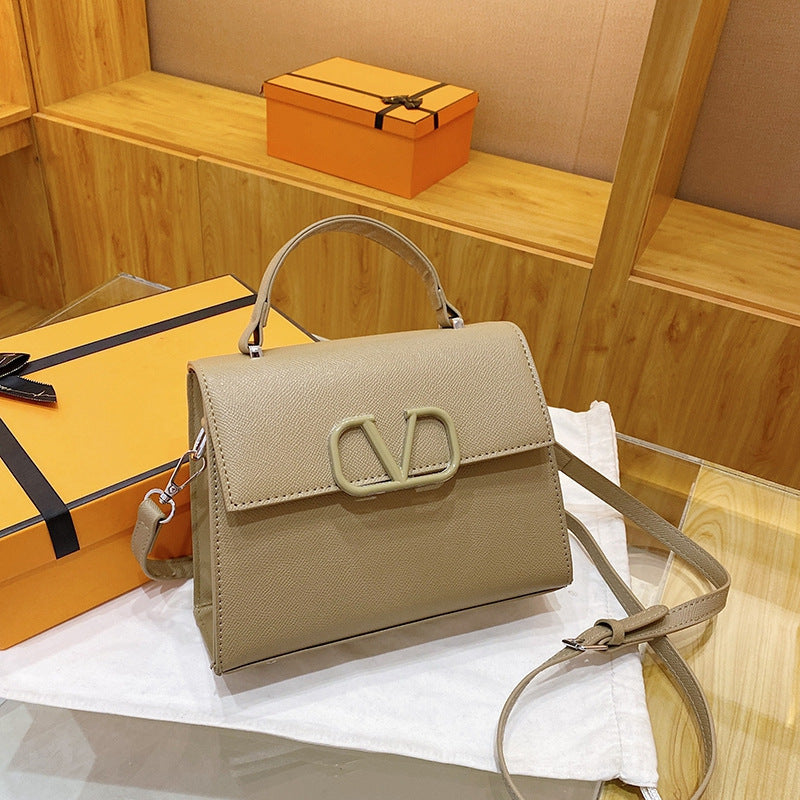 Classic Retro Shoulder Bag