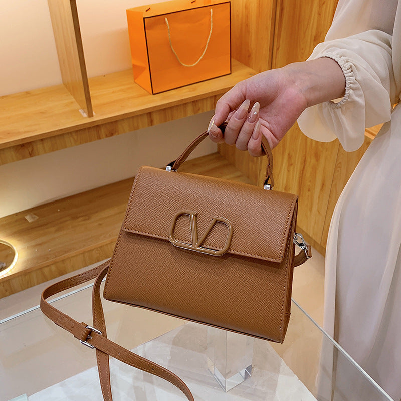 Classic Retro Shoulder Bag
