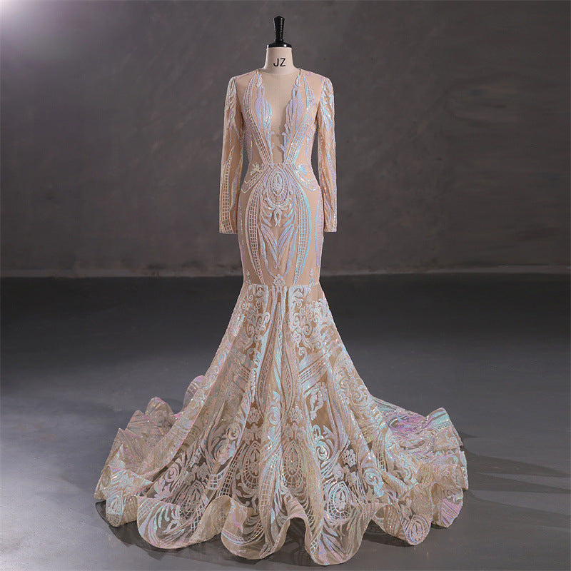 Sexy V-neck catwalk hip wrap, long sleeved evening dress