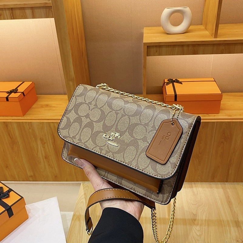 Trendy C-Shaped Tofu Bag