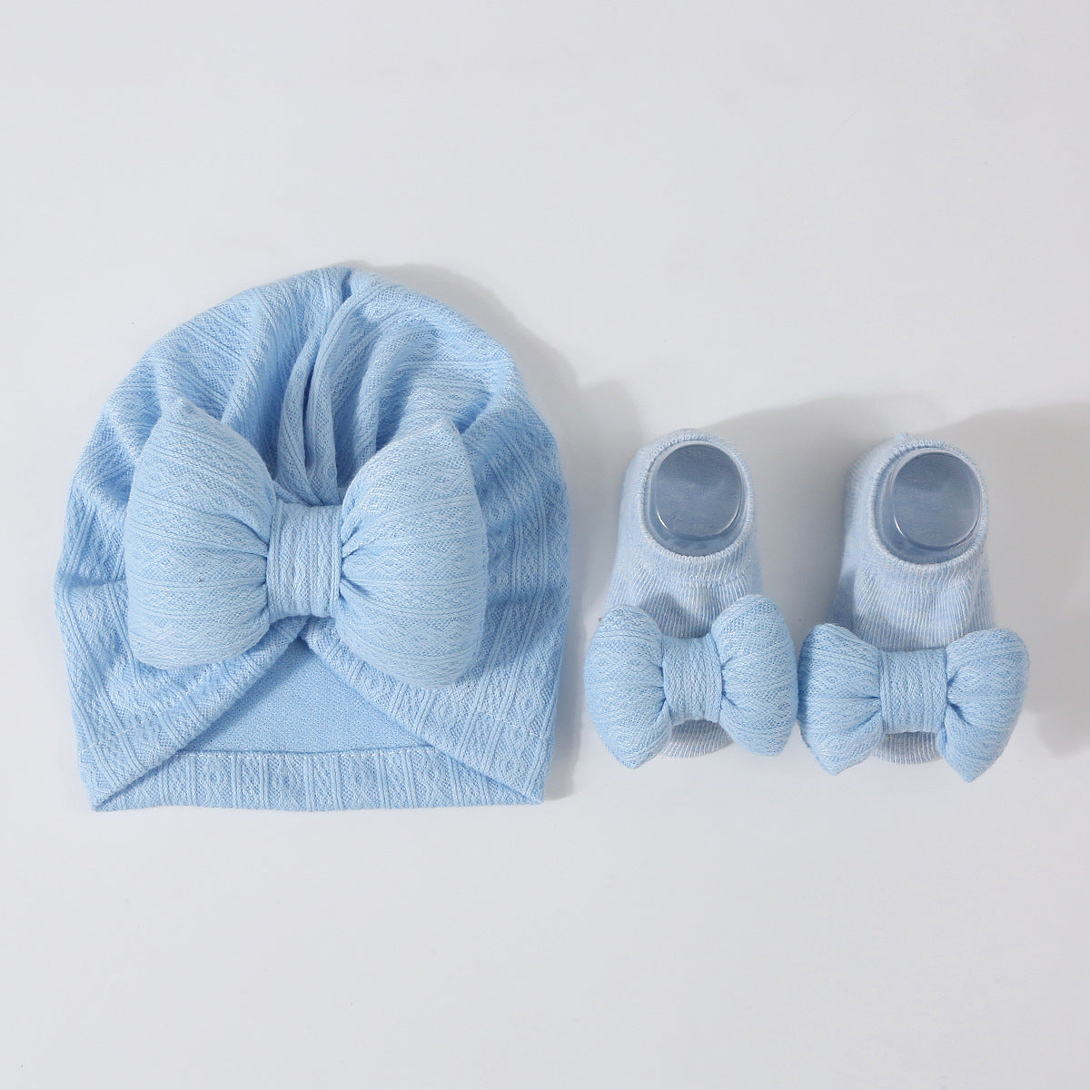 Newborn Knitted Hat & Socks Set