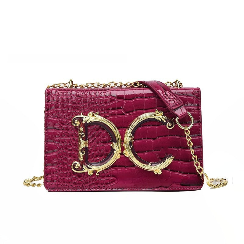 Trendy Croc-Effect Chain Shoulder Bag