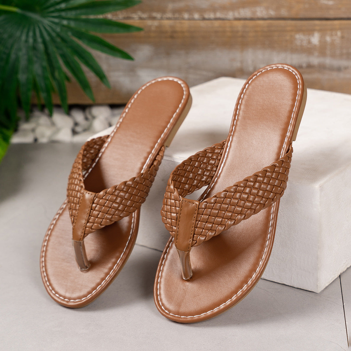 Woven Herringbone Toe Low Heel Slippers