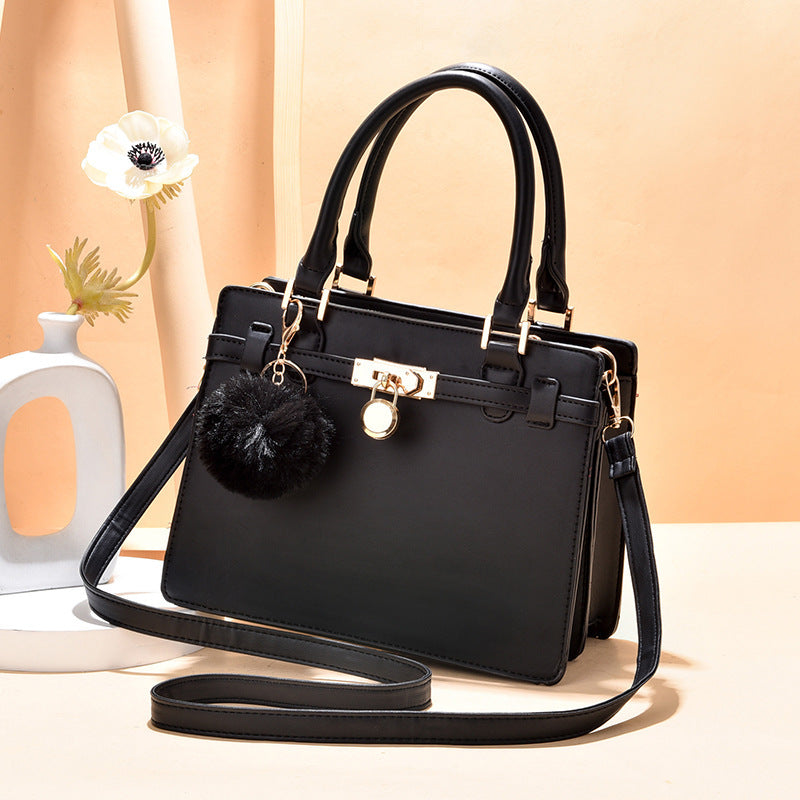 Trendy Shoulder Messenger Bag: Simple Yet Stylish for Spring