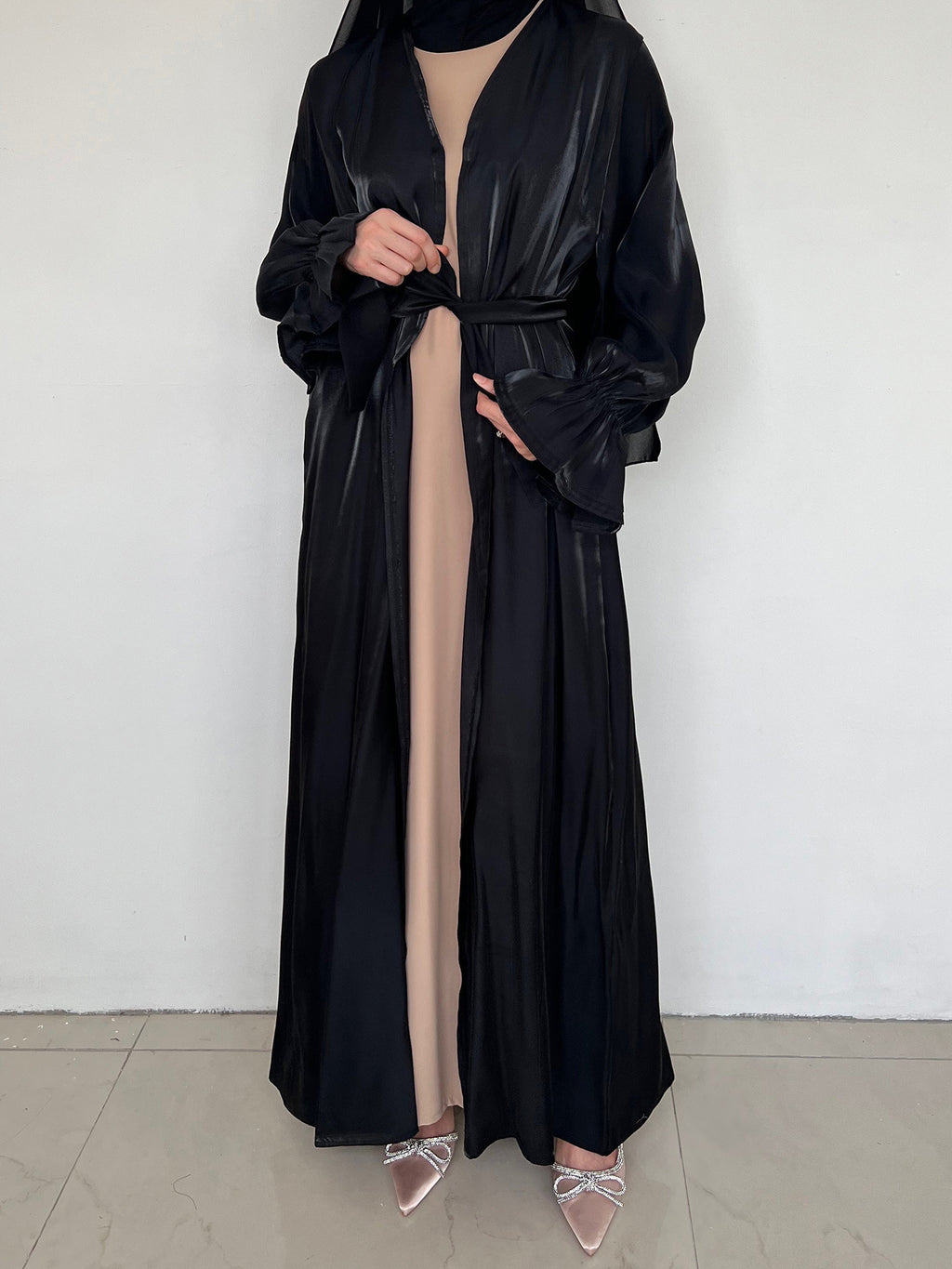 Muslim Abaya cardigan, temperament, long bright silk satin
