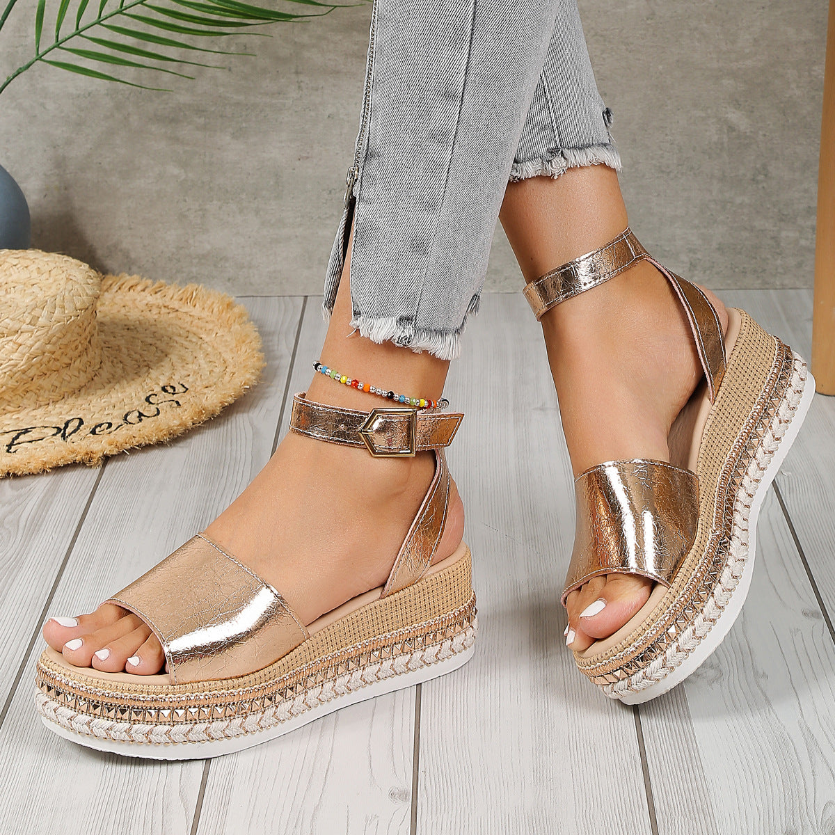 Summer Chic: Thick-Sole Fish-Mouth Platform Sandals