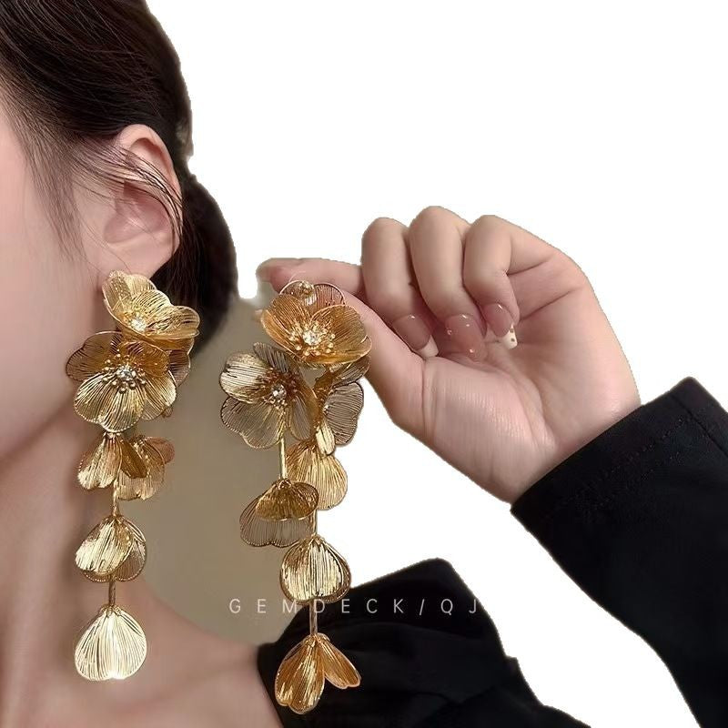 Super Flash Rhinestone Goddess Stud Earrings