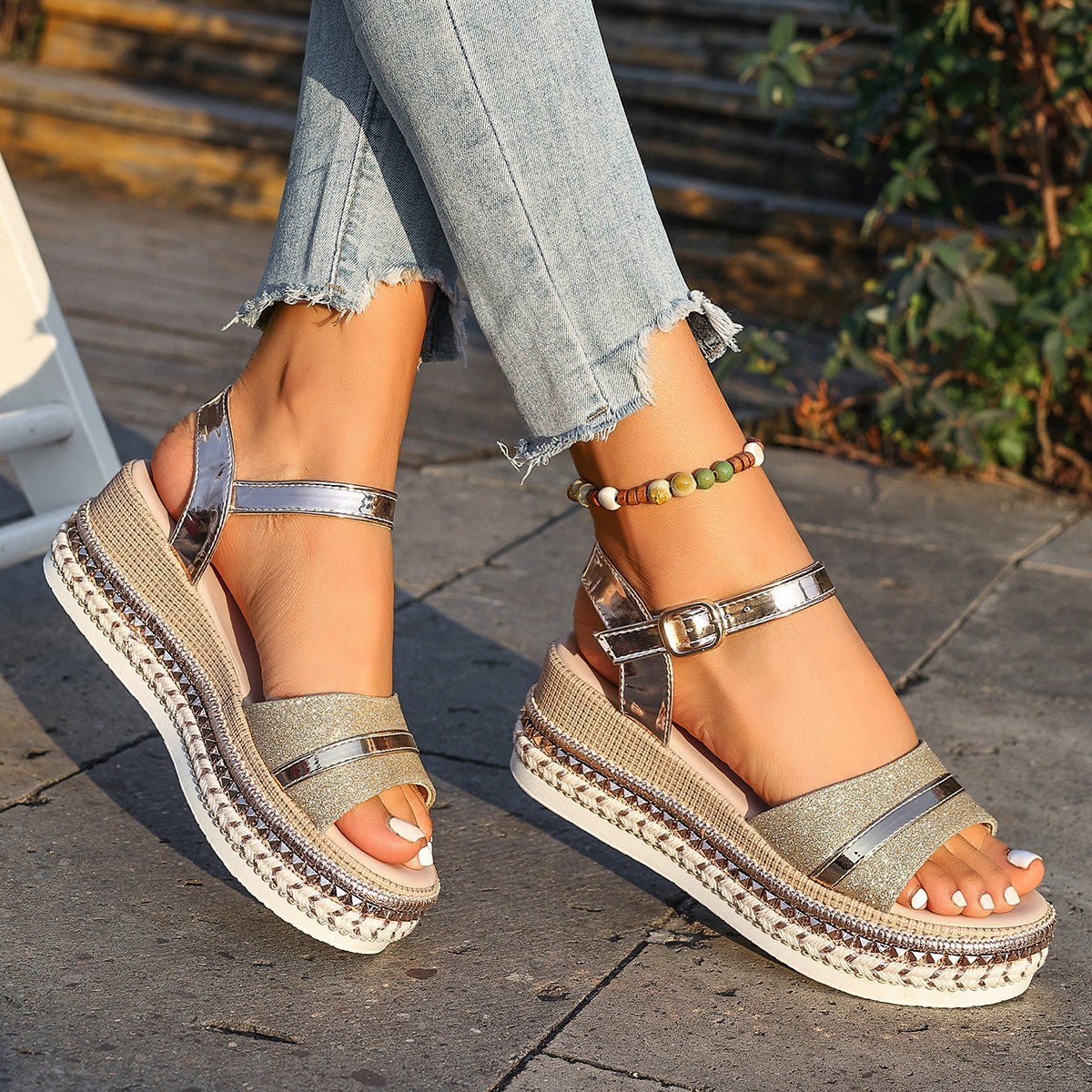 Summer Chic: Thick-Sole Fish-Mouth Platform Sandals