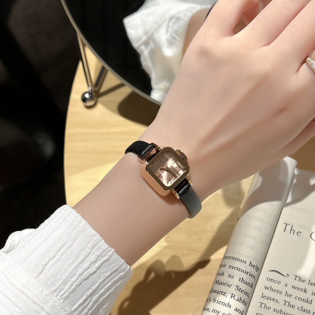 Elegant Square Women's Watch - Luxury Leather Band Design