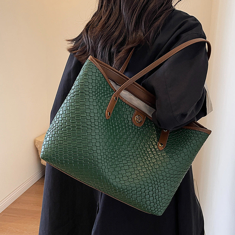 Fashionable Retro Large-Capacity Tote Bag - Versatile One-Shoulder & Hand-Held Design"