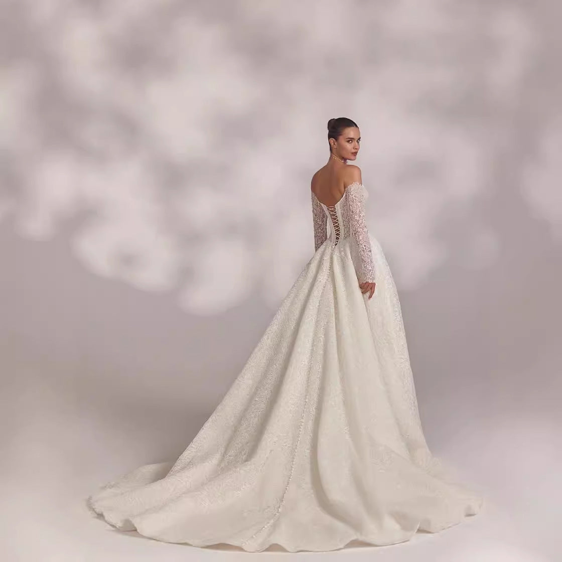 Bandeau main bride trail french style wedding dress