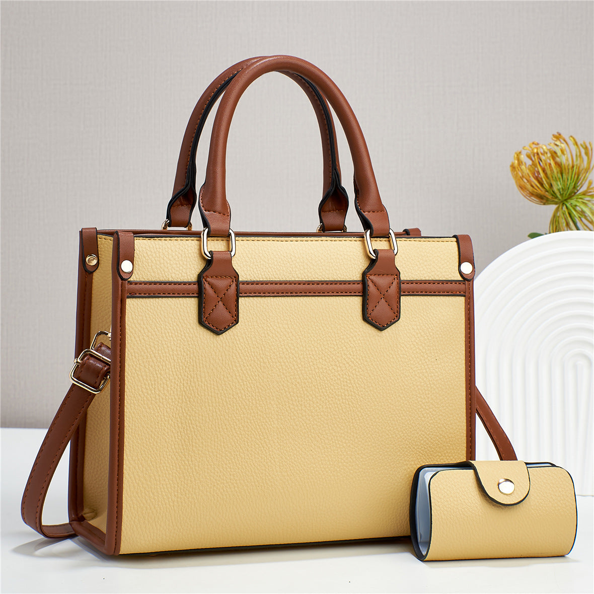 New ladies handbag large capacity