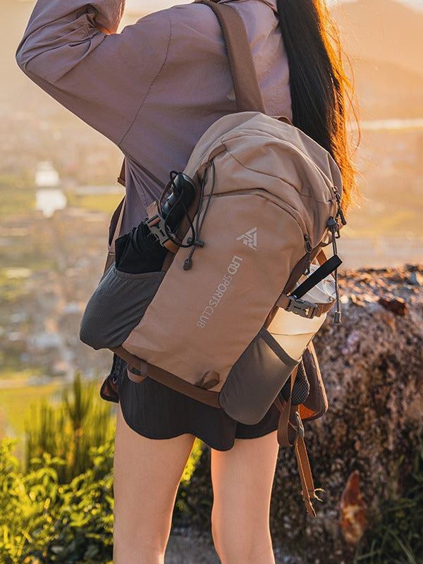 Lightweight Large Capacity Travel & School Daypack for Men & Women bagpack