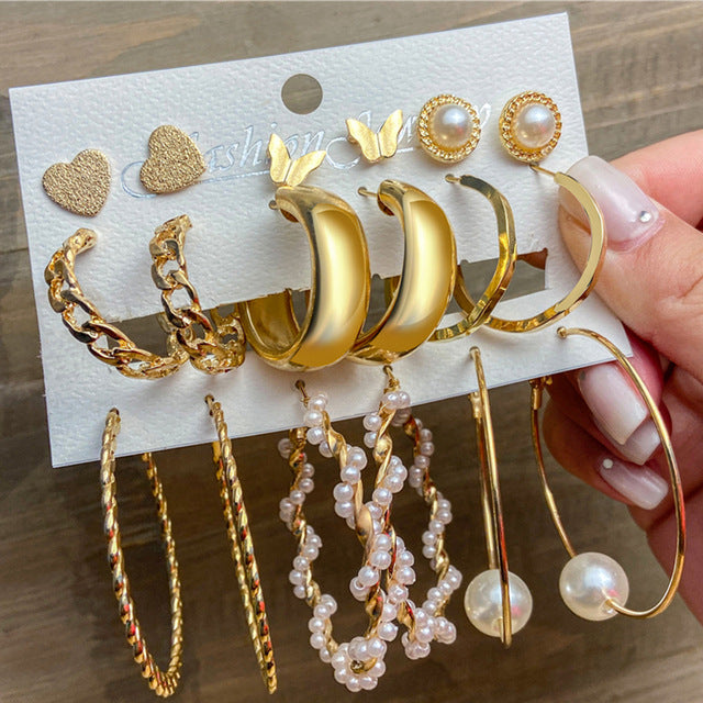 Creative French retro gold earrings set