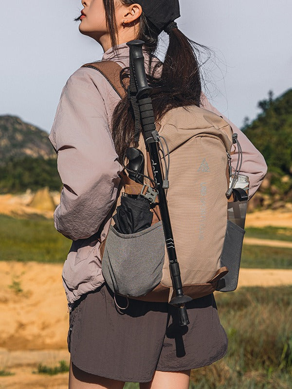 Lightweight Large Capacity Travel & School Daypack for Men & Women bagpack