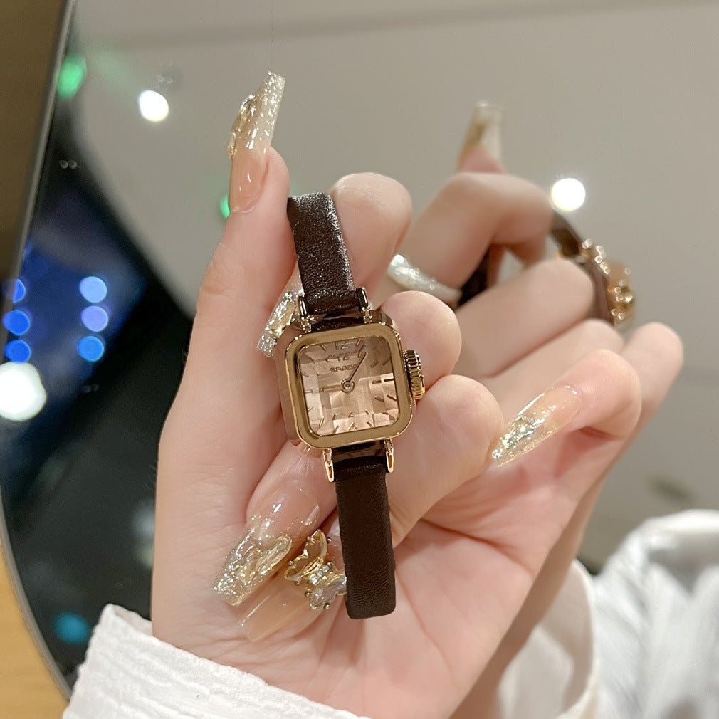Elegant Square Women's Watch - Luxury Leather Band Design
