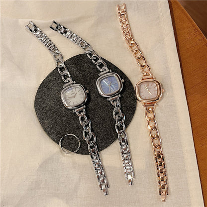 Mother-of-pearl small square plate chain watch
