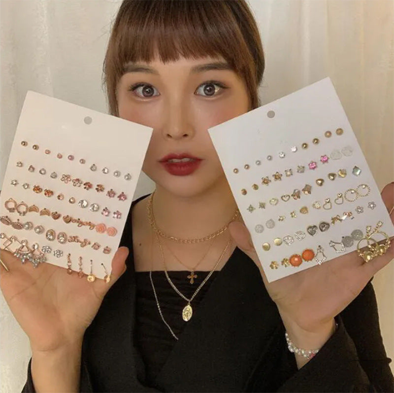 Pearl Stud Earrings Set – 30 Pairs Fashion Earrings for Women
