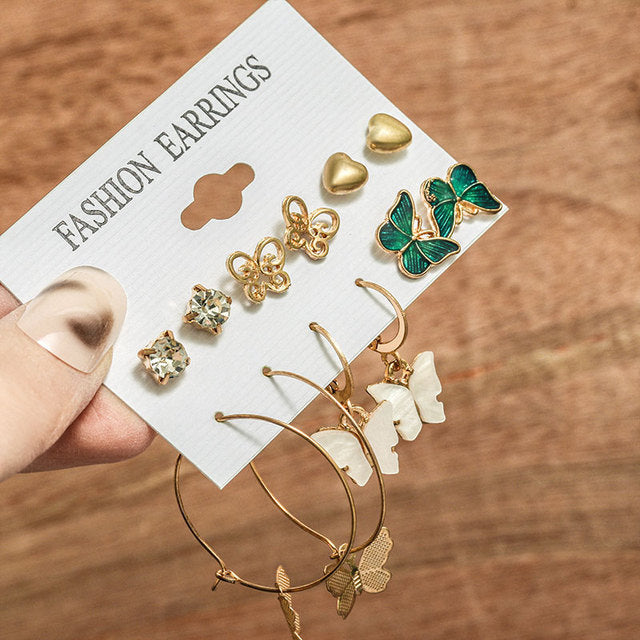 Pearl earring set with diamonds