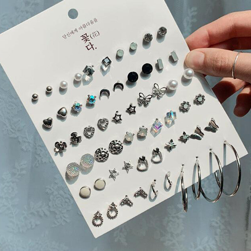 Pearl Stud Earrings Set – 30 Pairs Fashion Earrings for Women