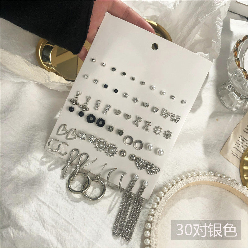 Pearl Stud Earrings Set – 30 Pairs Fashion Earrings for Women