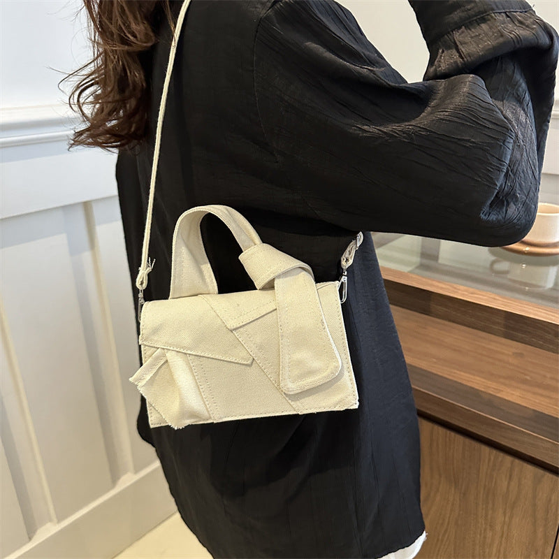 Simple stitching small square bag