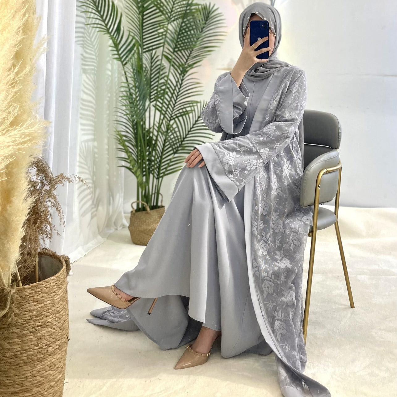 Islamic traditional dress Kaftan Abaya robe burqa