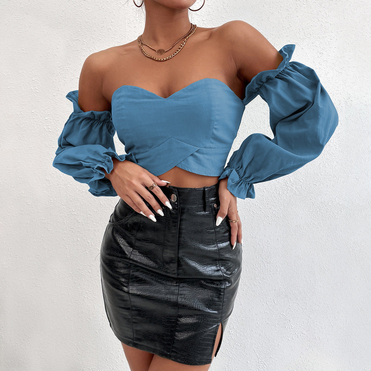 Women's slotted shoulder, crop top, sexy short top women
