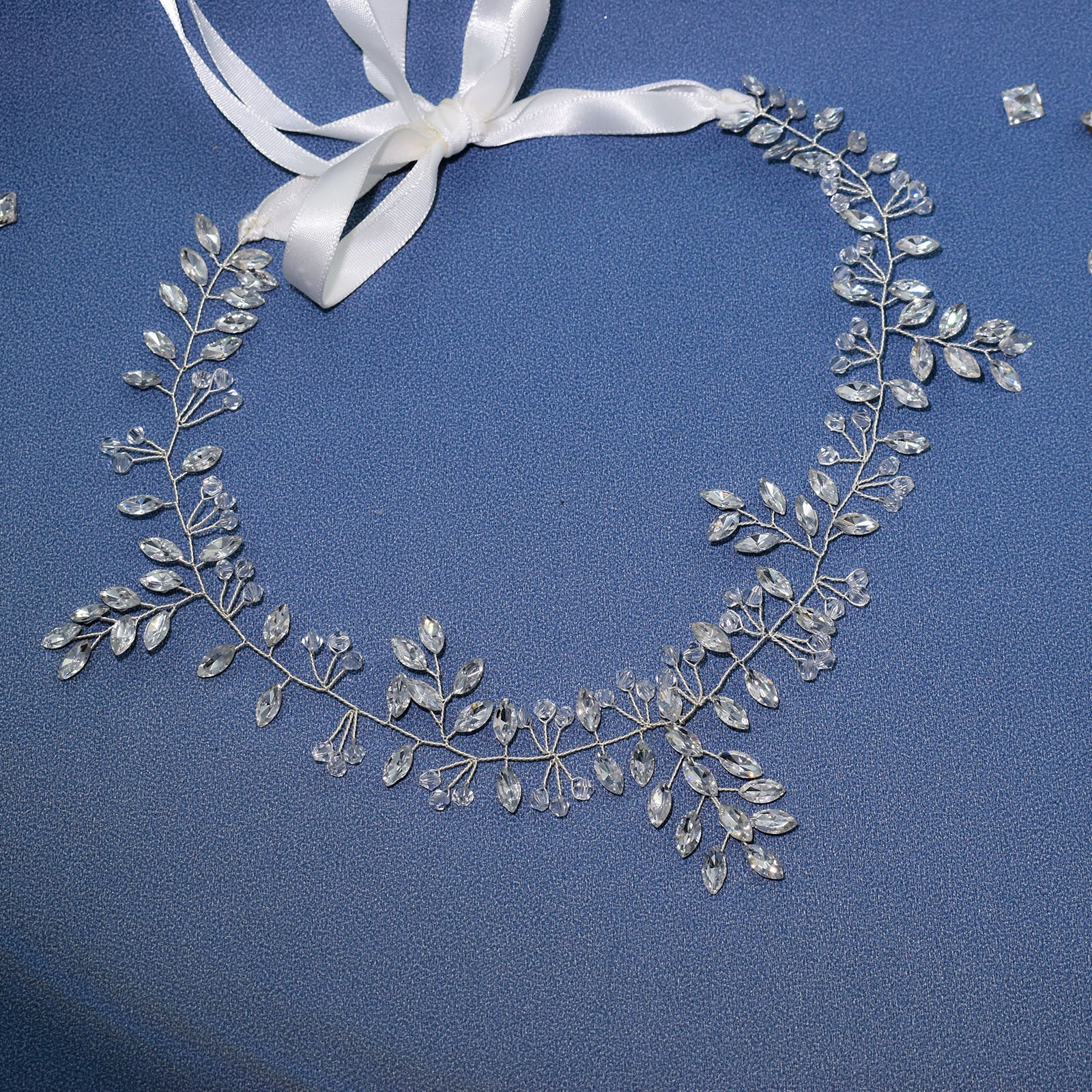 Creative handmade hanging rhinestone forehead Wedding  headdress